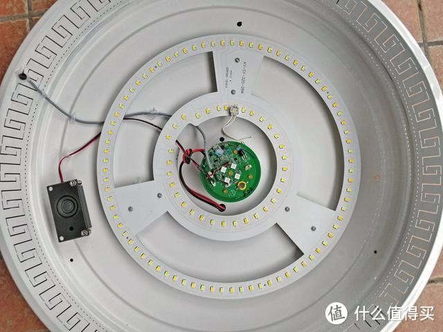 家居吸顶灯如何打造，一灯AI智能声控解决方案