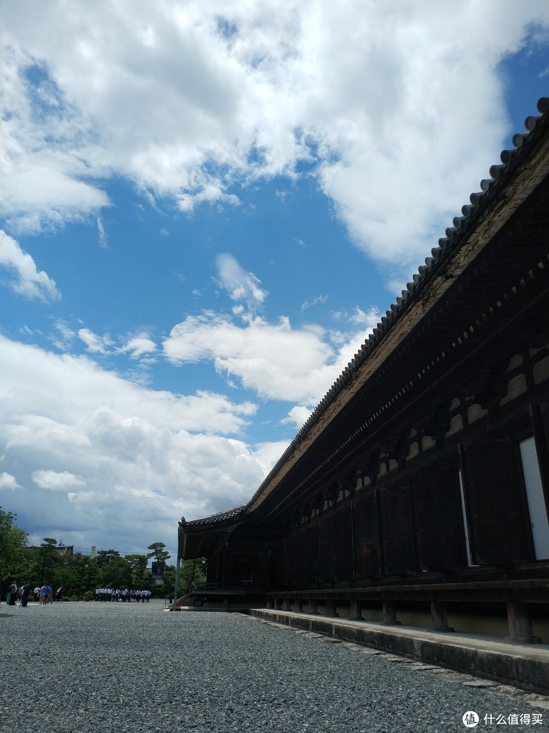 比起人多的清水寺，稻荷大社，三十三间堂给我感觉真的很舒服，环境也好，人也不多，很推荐大家来京都的时候来逛逛。