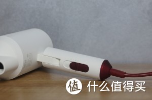 健康护发 快速干发——SIAU诗杭低辐射负离子电吹风