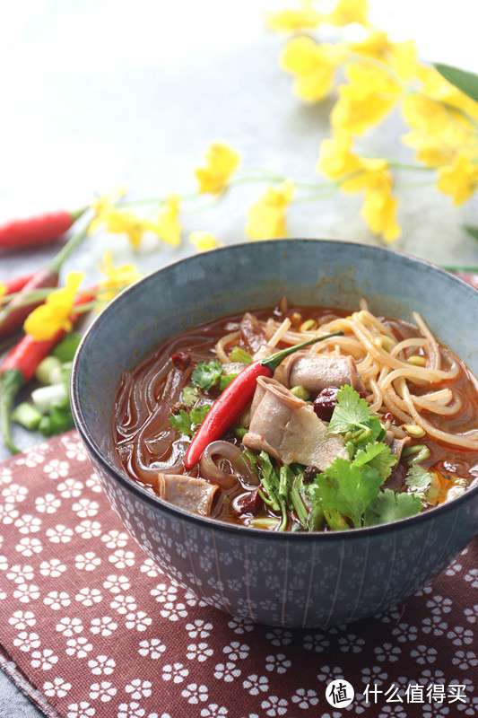 懒人版酸辣味红薯粉条，拯救没胃口的夏天