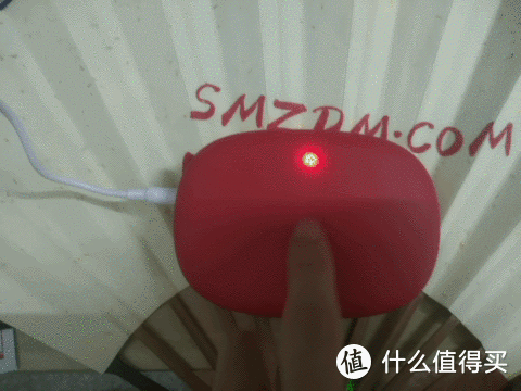那一抹红的惊艳——XESS D3 光波双净智能电动牙刷（套装）