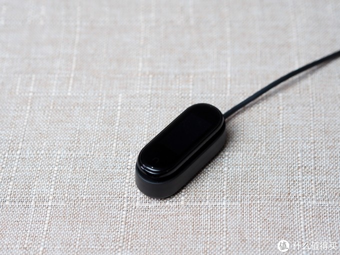 健康生活出行,运动骑车必备品——小米手环4 NFC版,让你更好认识自己的身体状态