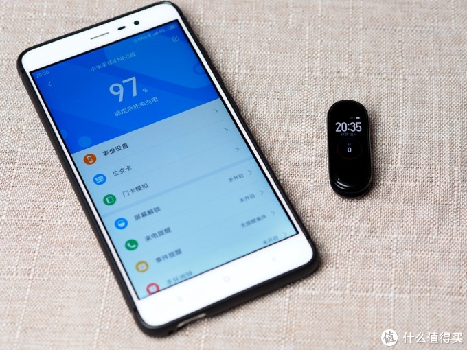 健康生活出行,运动骑车必备品——小米手环4 NFC版,让你更好认识自己的身体状态