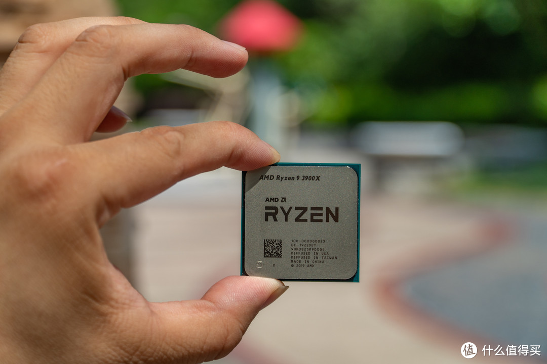 Ryzen 9 3900x正面