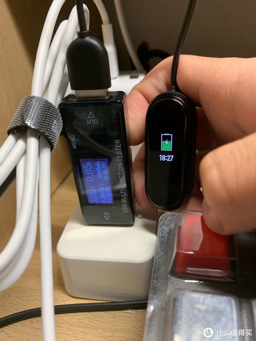 你的小米手环离完美只差这一个夹子的距离_充电器_什么值得买