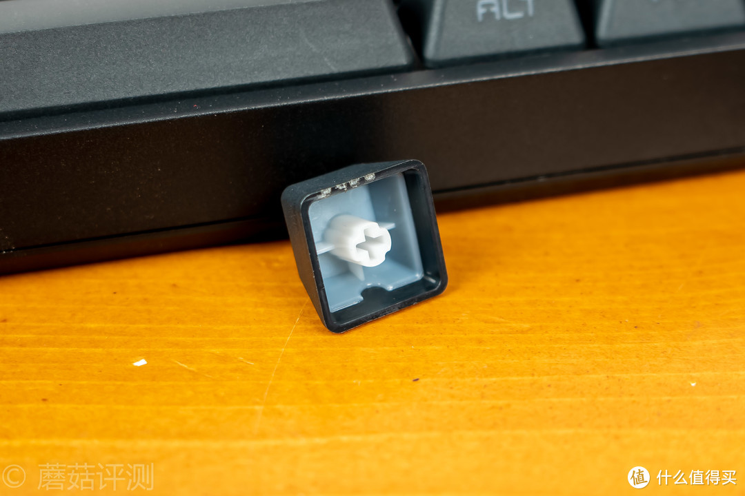 或是最美的侧刻键盘——酷冷至尊(CoolerMaster) CK372 RGB机械键盘（红轴）评测