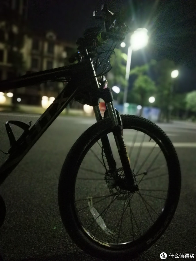健康生活出行,运动骑车必备品——小米手环4 NFC版,让你更好认识自己的身体状态