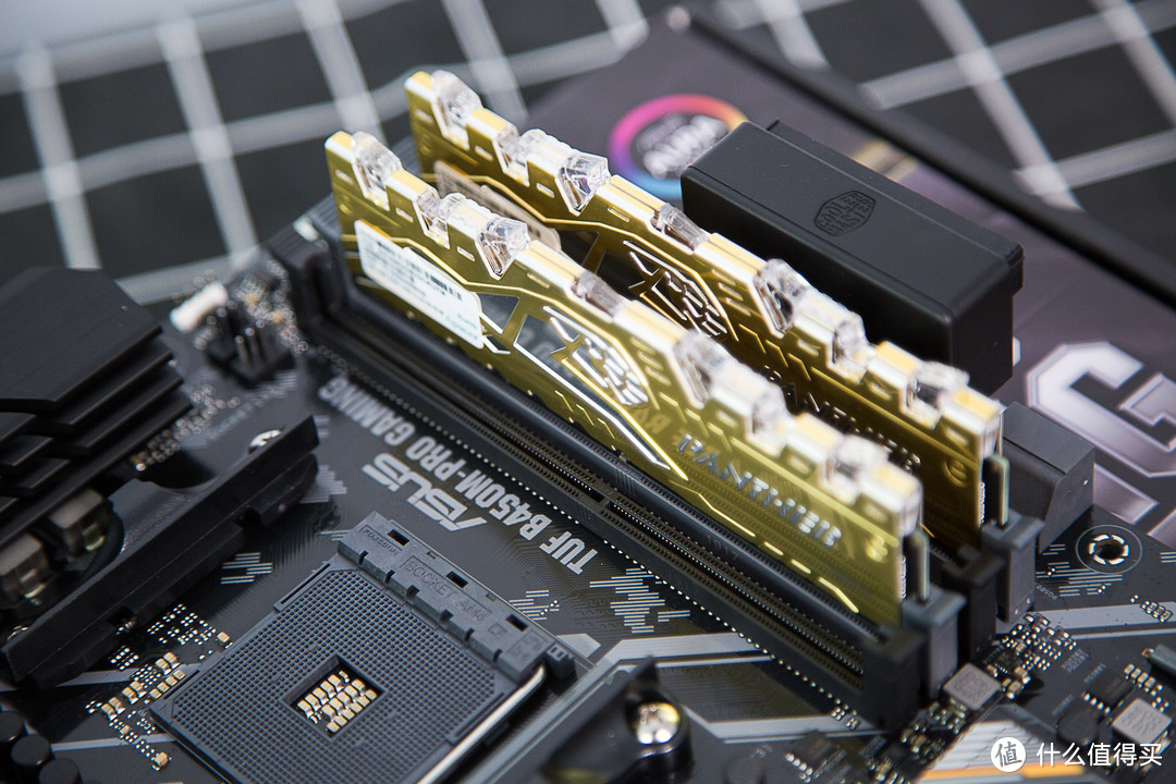 B450M也支持PCIe 4.0？盒装R5 3600X+华硕B450M-Pro Gaming装机贴