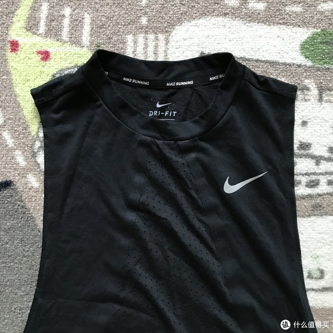 Nike Breathe 女子跑步速干背心