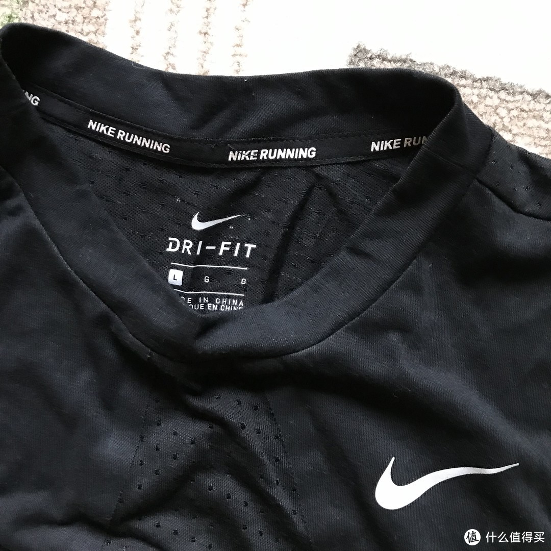 Nike Breathe 女子跑步速干背心