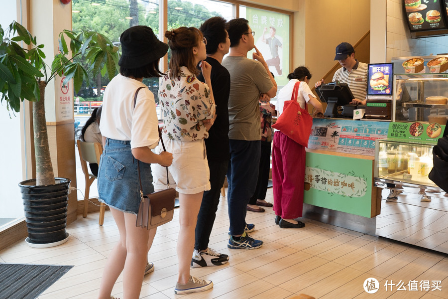 原来吃鸡腿不吐骨头，是这样的感觉