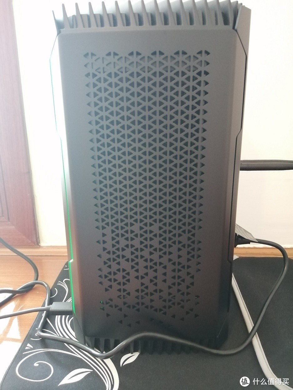 美商海盗船Corsair One i160 开箱