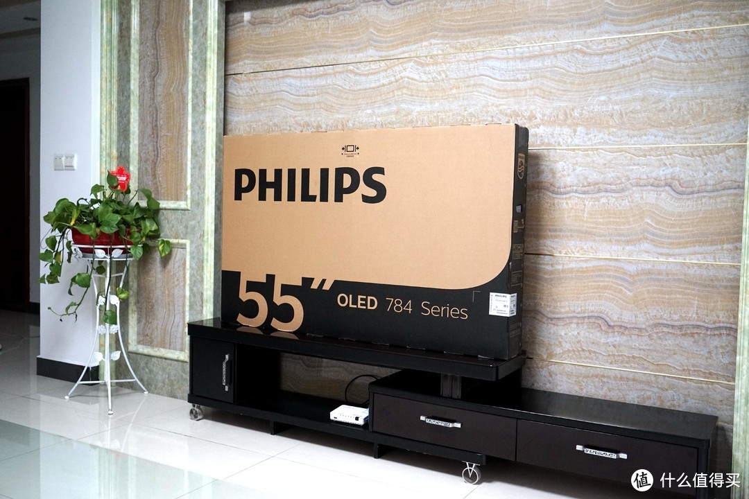 OLED精画美机---PHILIPS/飞利浦 55OLED784/T3超薄全面屏智能电视评测报告
