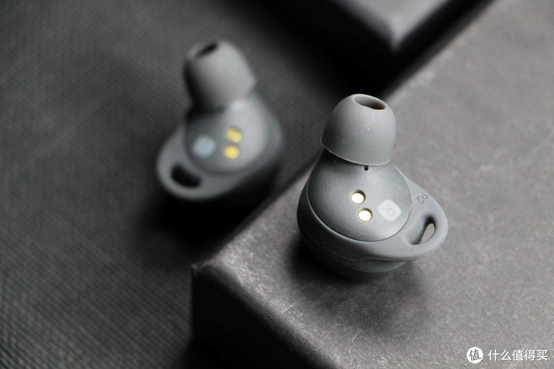 续航“秒杀”苹果Air Pods，售价仅为其一半的高性价比蓝牙耳机！