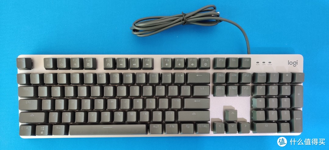 罗技 K845 机械背光键盘开箱