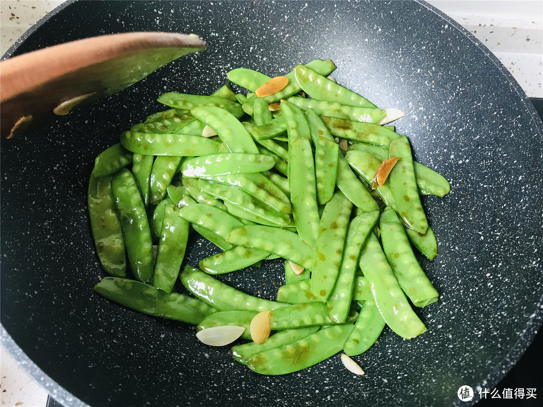 “爱零食也爱做菜”  ——  淘宝心选零食试吃，厨刀和不粘锅试用.