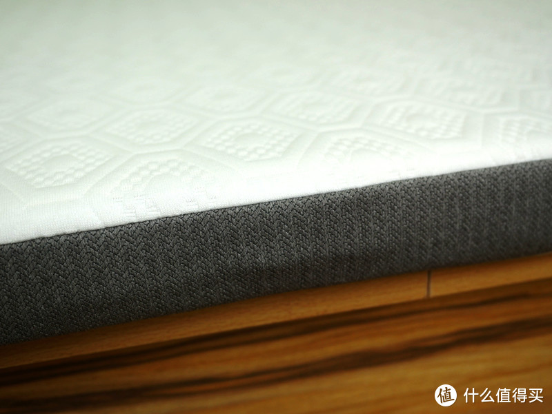 白菜价的乳胶床垫 : 京东自有品牌 佳佰 乳胶床垫开箱