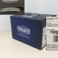 铁威马F2-220外观展示(配件|供电口|风道口|背板)