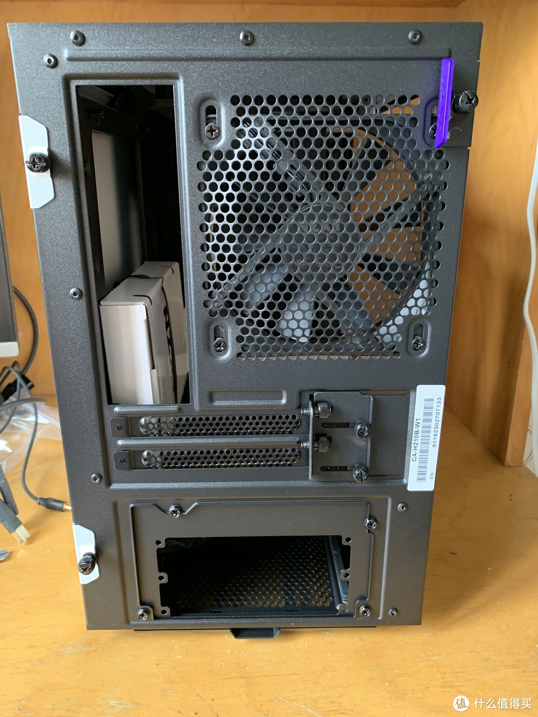 小升级，小瑕疵，恩杰 NZXT H210白色itx机箱开箱和装机