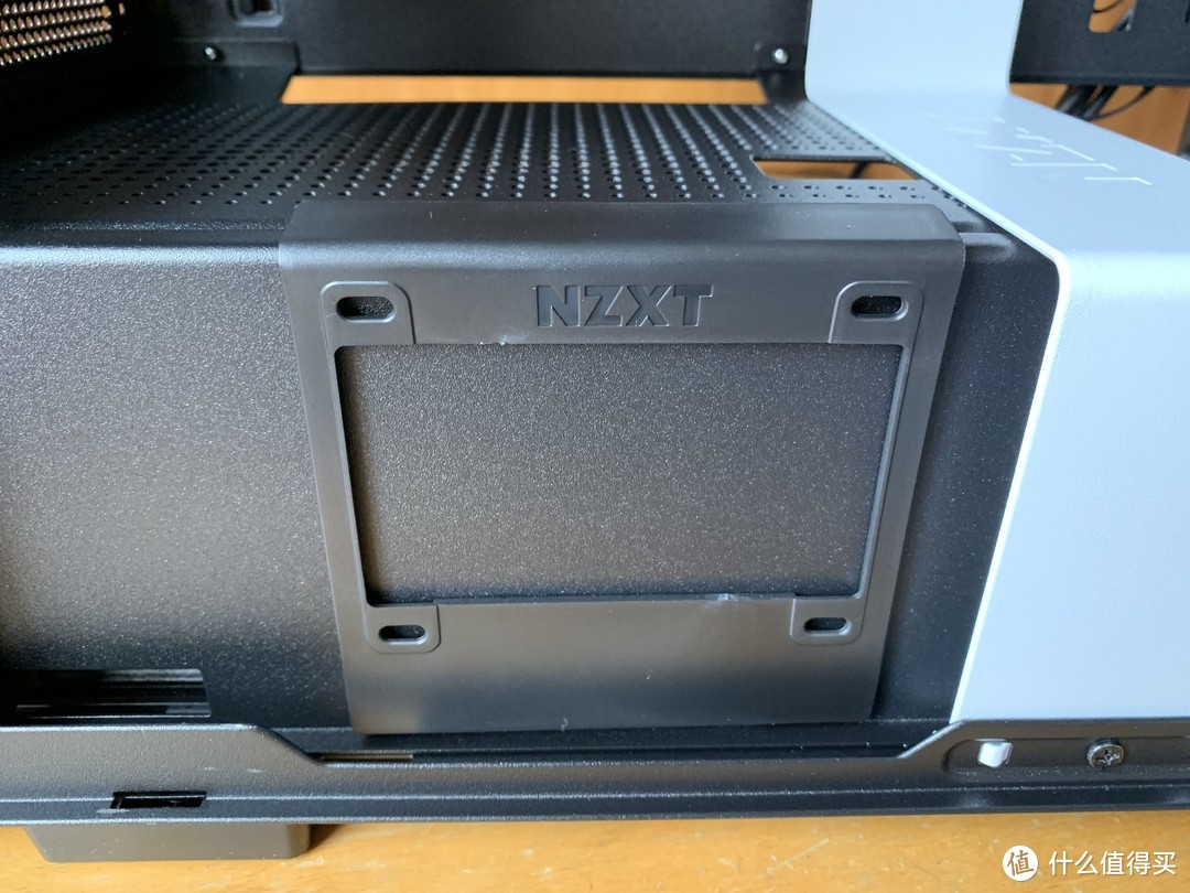 小升级，小瑕疵，恩杰 NZXT H210白色itx机箱开箱和装机