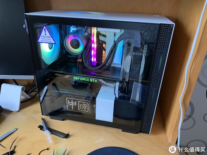 小升级，小瑕疵，恩杰 NZXT H210白色itx机箱开箱和装机