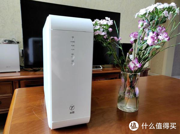 净水器产品对比：沁园小白鲸S500 对比 iSpring RO400W