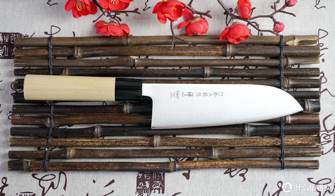 切菜迅猛如疾风和下刀悠然有禅意，你更喜欢哪种料理方式？Tojiro藤次郎 禅 系列三德刀 FD-567