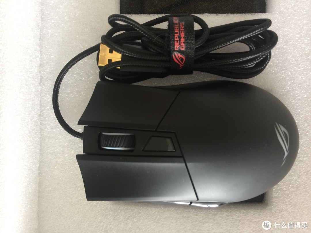 华硕ROG GLADIUS II CORE（大G二 P507）标准版光学电竞鼠标开箱及微动更换