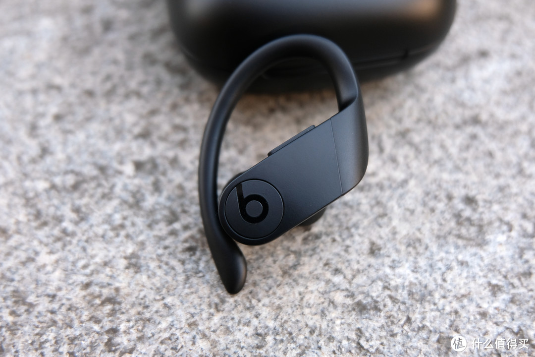 音质不错的同时又有长续航，Beats Powerbeats Pro 无线耳机