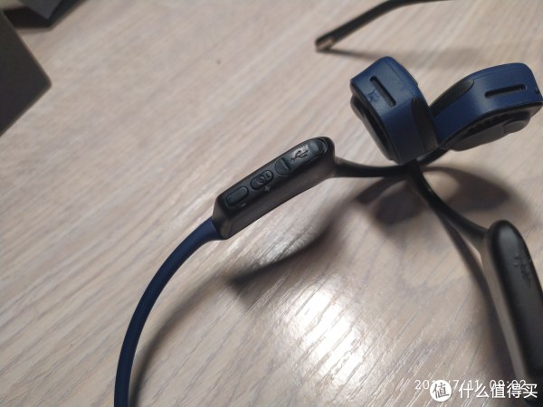 AS650的电池盖仍然紧致