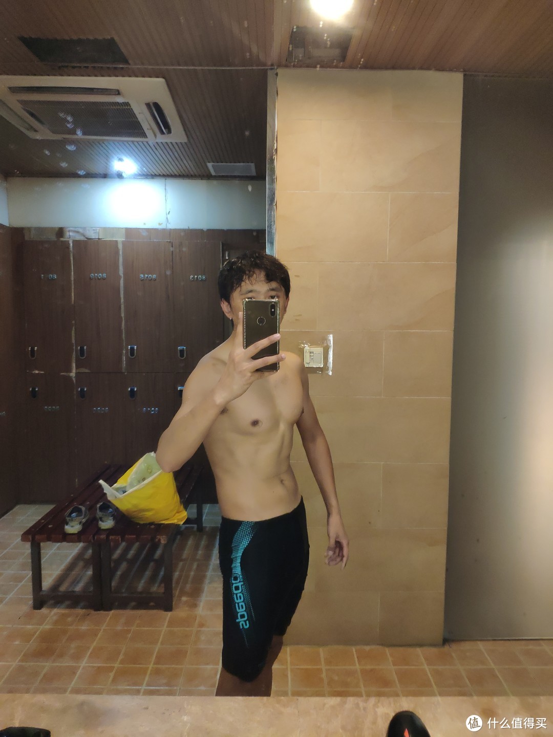 速比涛speedo 男士齐膝抗氯泳裤和泳帽 真人多角度泳衣秀