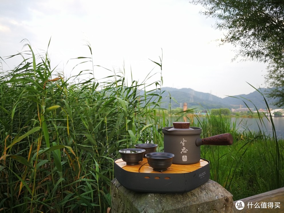 你还在为选择水杯烦恼吗？这些年用过的那些水杯一一为你道来