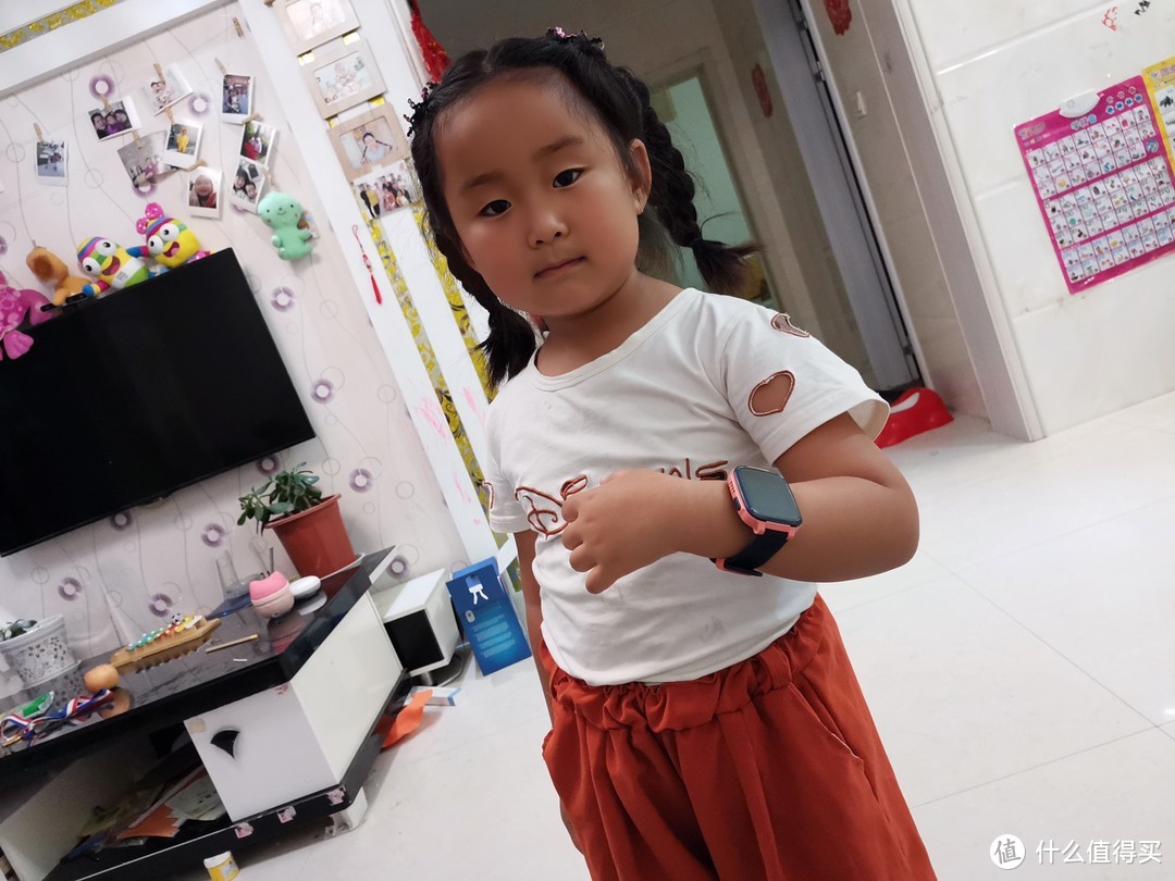 关爱孩子送给孩子入学礼的第一份礼物，360儿童手表SE5