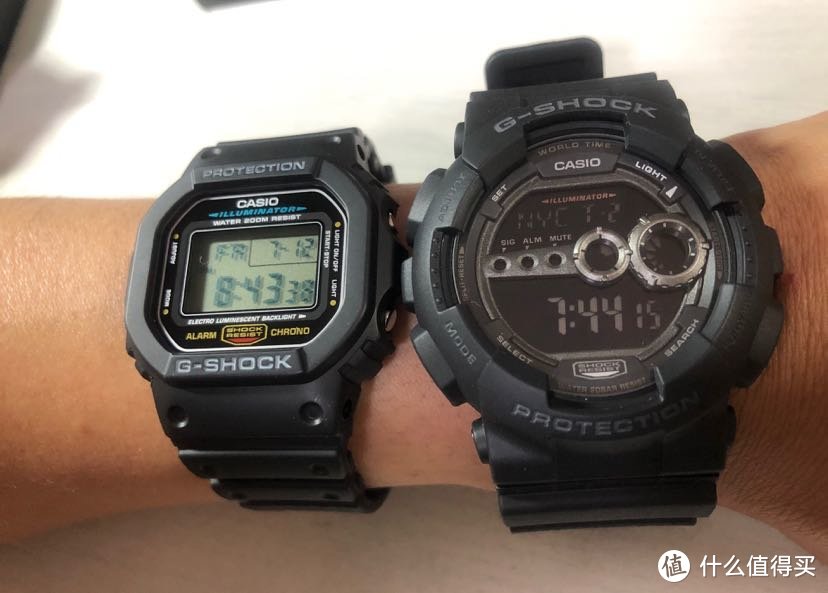 亚马逊412元狂欢价:G-SHOCK蓝底手表GD-100-1B开箱评测