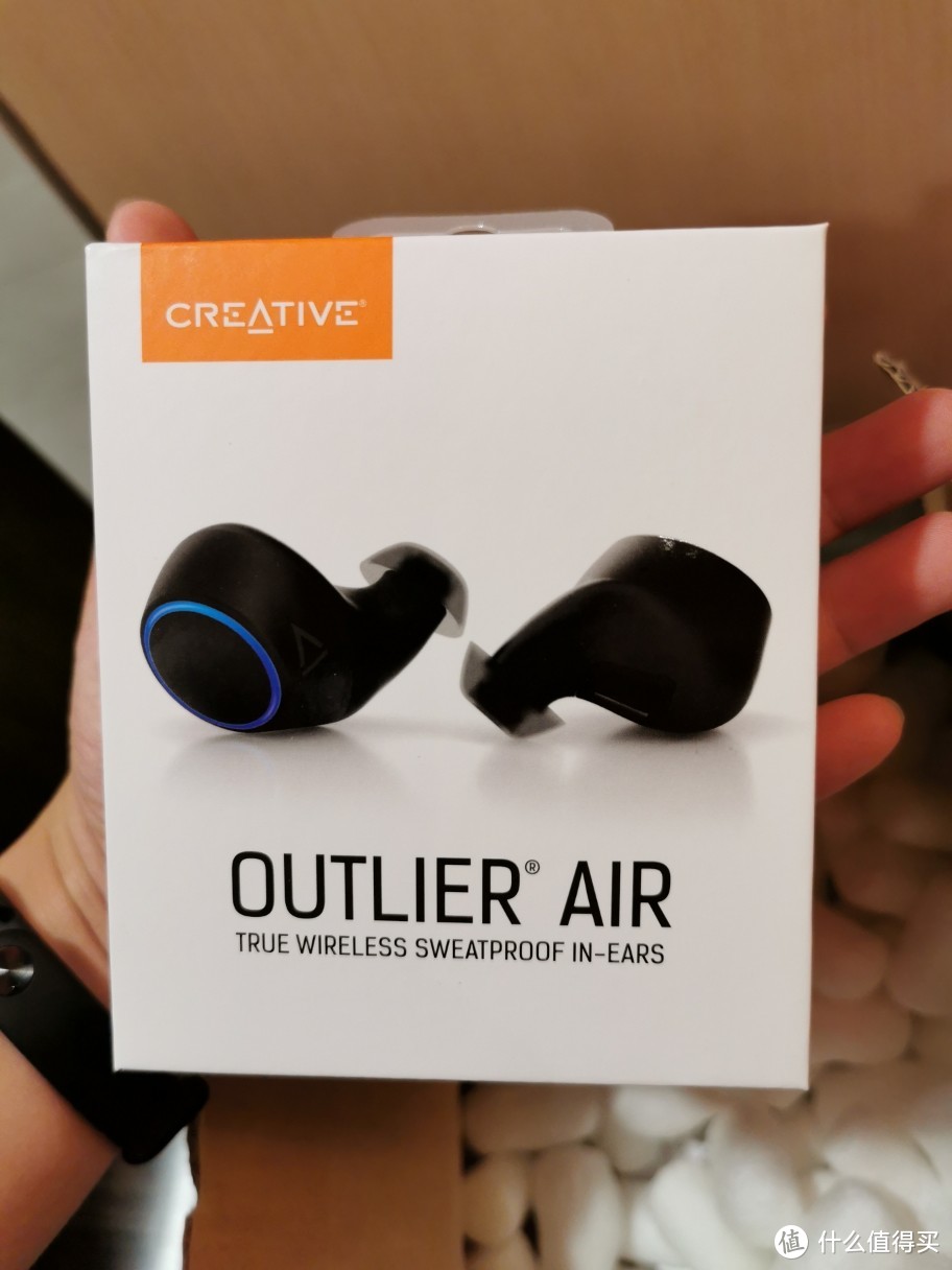 Creative Outlier Air简单开箱和使用感受