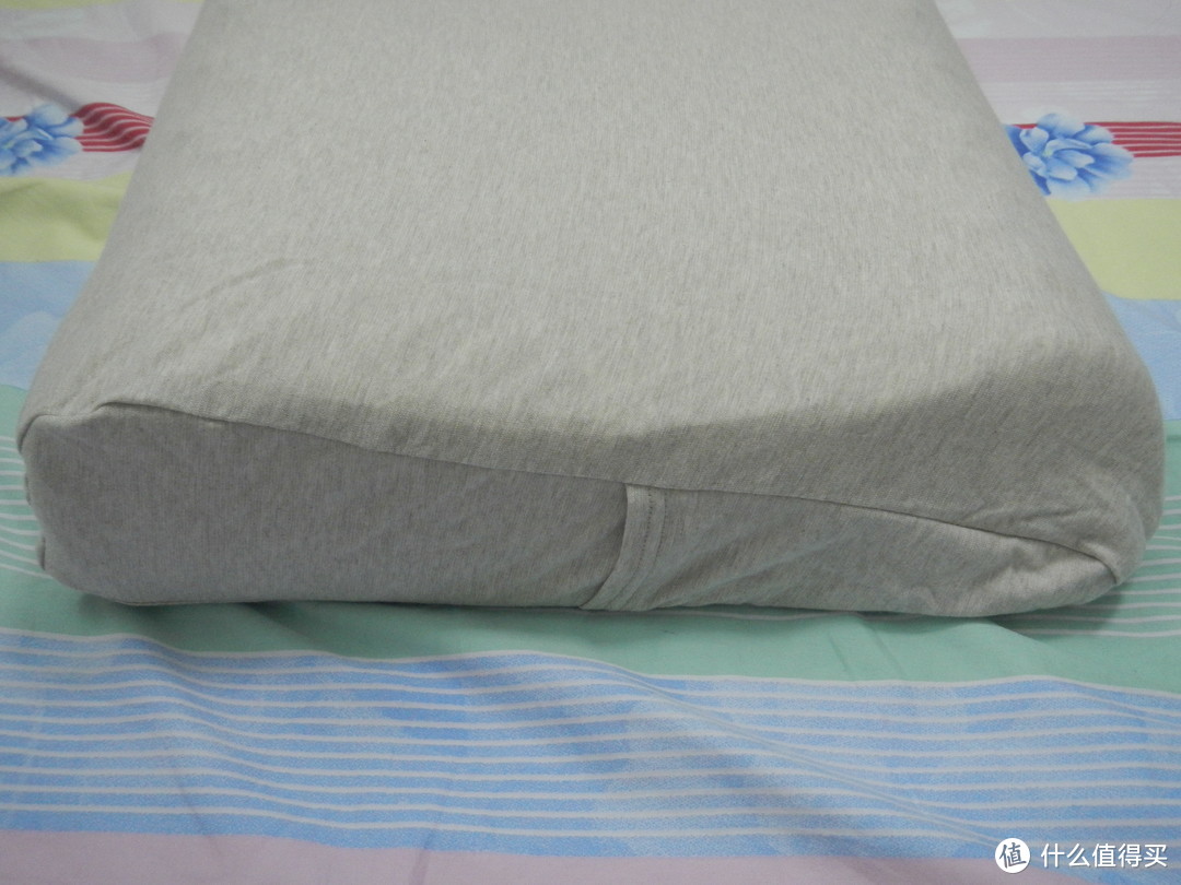 我买个枕头只想睡个好觉—8H天然乳胶舒压按摩枕Z3晒单