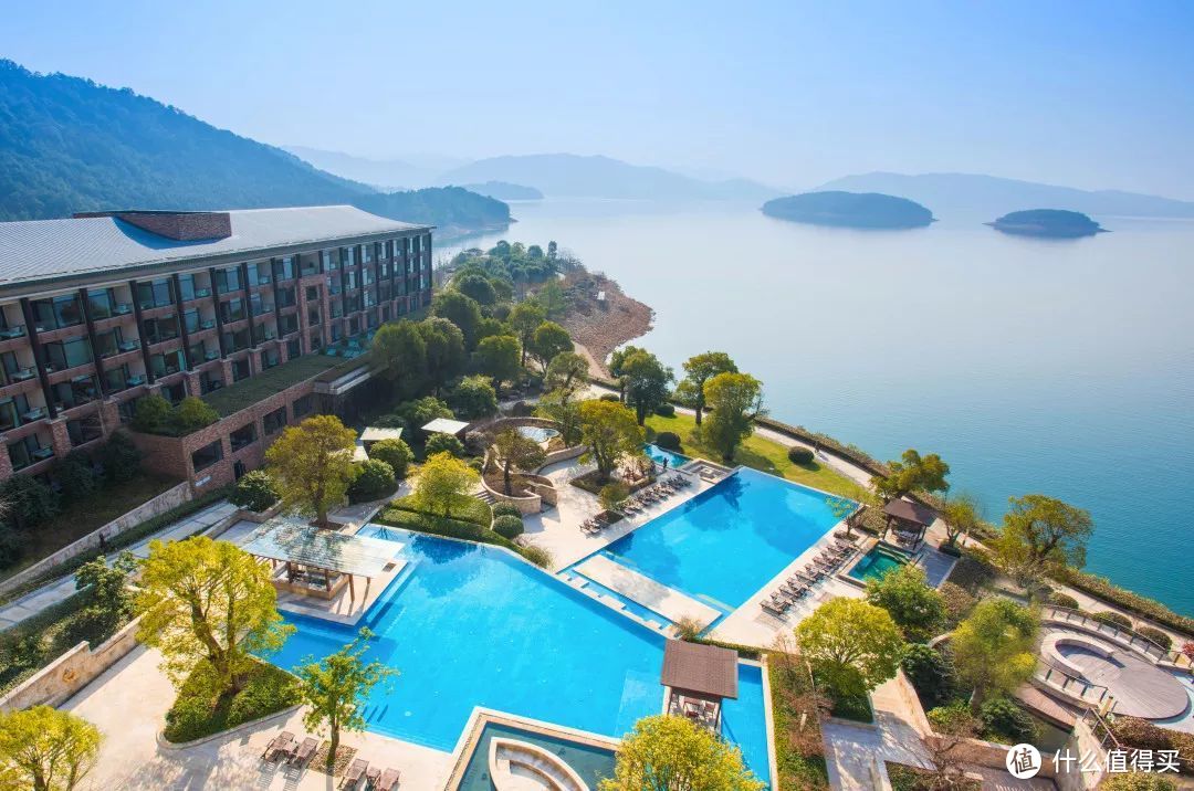 避暑消夏，这些酒店的高颜值泳池和水疗，值得你专程去住一晚！
