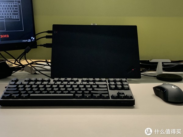 ThinkPad X1C 2019 LTE 工作视图