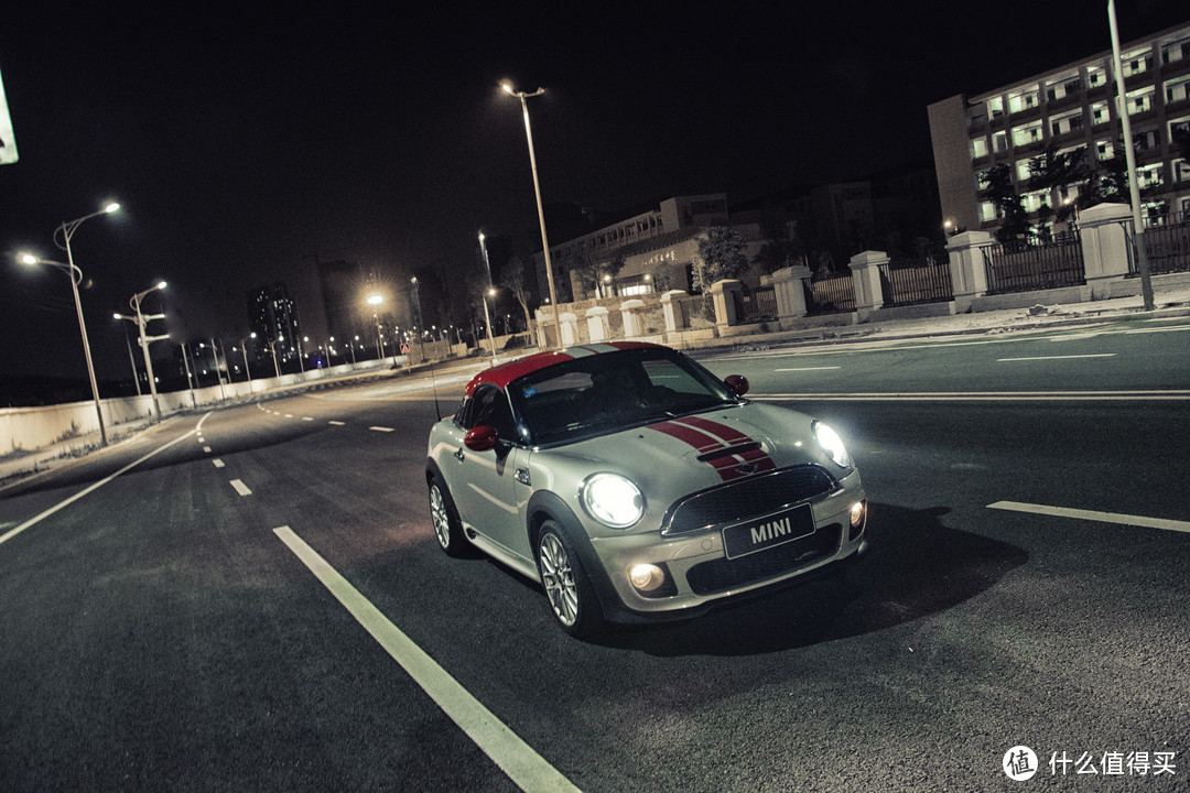 一名汽车摄影师的日常 MINI JCW COUPE 的黑夜放逐