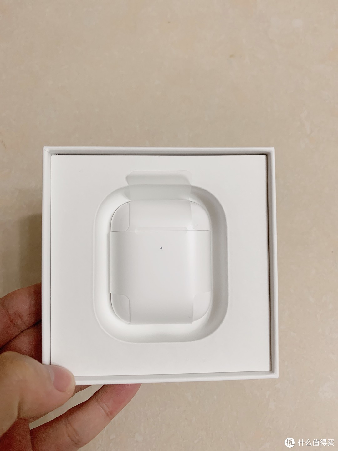 拼多多AirPods2开箱评测，4种办法教你验真假，10个AirPods技巧教你玩