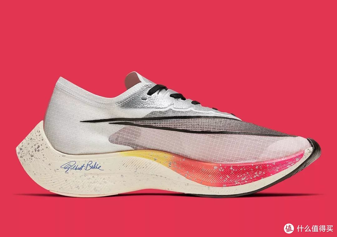 耐克推出“彩虹”超级跑鞋，让你跑出靓丽的风景线