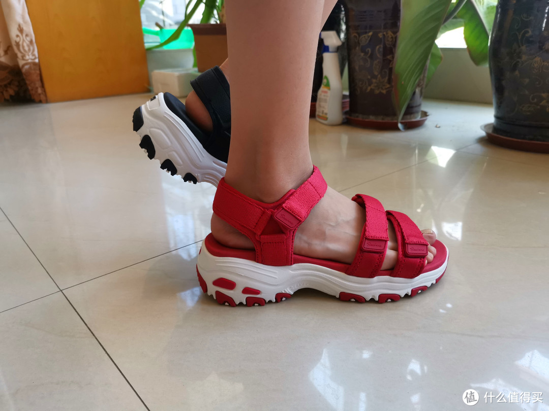 Skechers斯凯奇Dlites 厚底增高凉鞋迟到的晒单