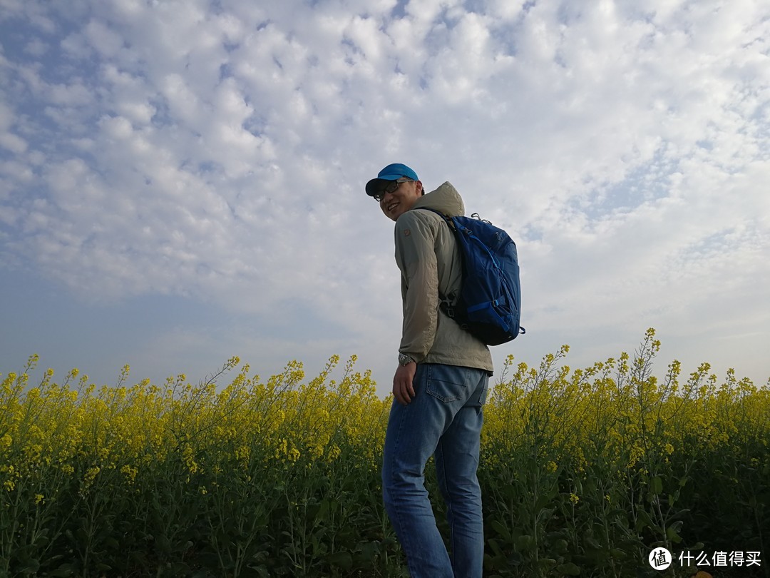 审美不错的直男夏季出行透气背包选择与对比