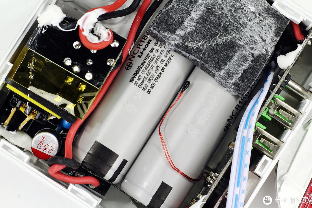 拆解报告：ROFI摩可G-Power Final终结者三合一无线充电宝 – 充电头网