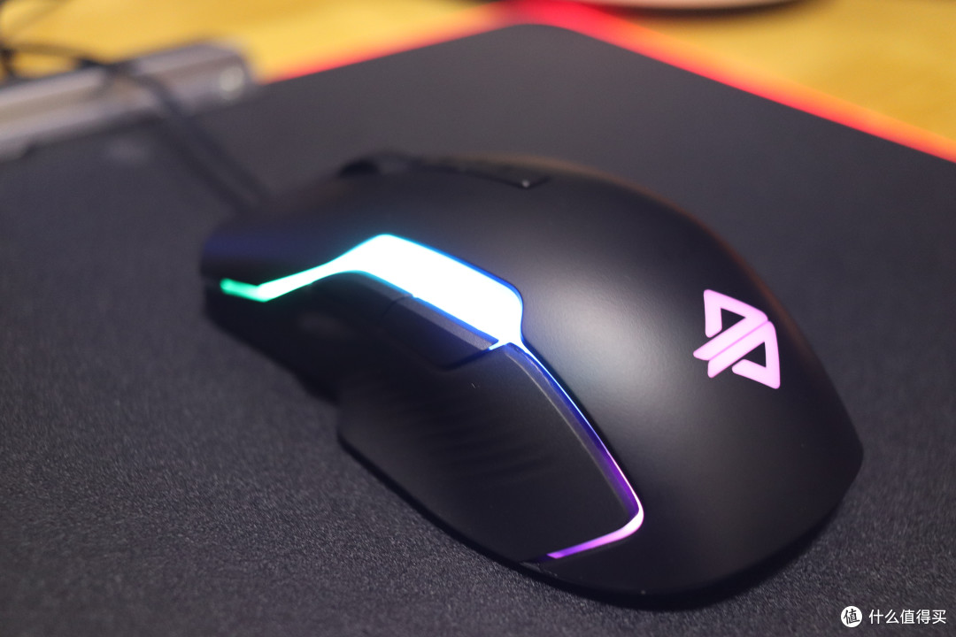 无需麻烦设置的吃鸡光污染键鼠套——ajazz黑爵 三剑客 灯光联动外设