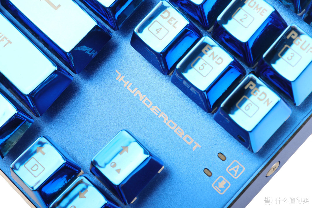剑走偏锋的颜色，雷神K750蓝血人机械键盘体验