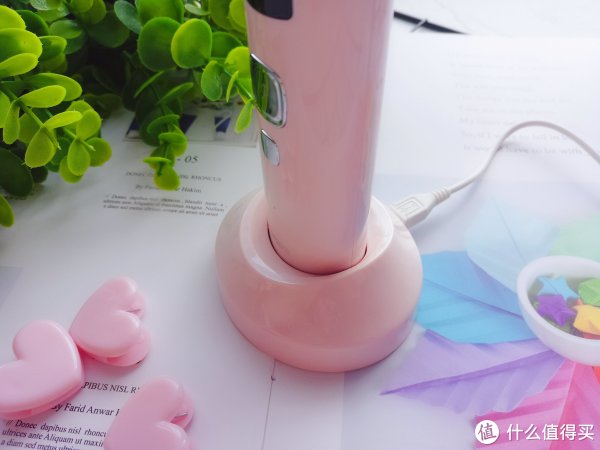 须眉射频抗皱美颜仪，让你做个精致的猪猪女孩
