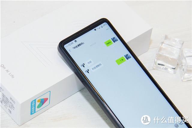 第一台智能备用手机，小米生态链多亲AI助手Qin 2体验