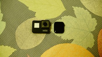 GoPro HERO7 Black黑色 运动相机摄像机外观展示(显示屏|充电口|电源线|电池盖)