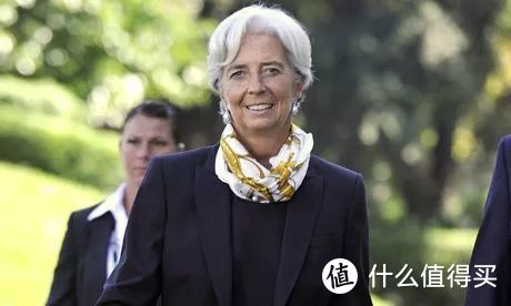 IMF史上首位女总裁拉加德辞职，63岁为何气场如此强大？